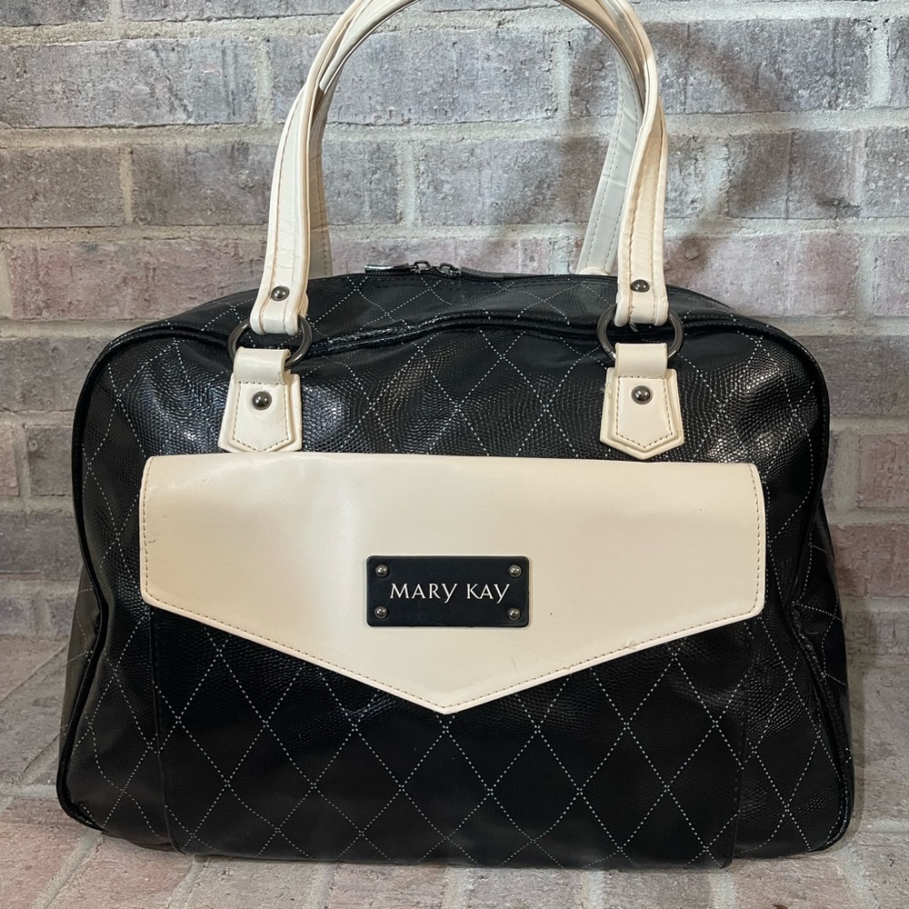 Mary Kay Black and Cream Quilted Travel Bag